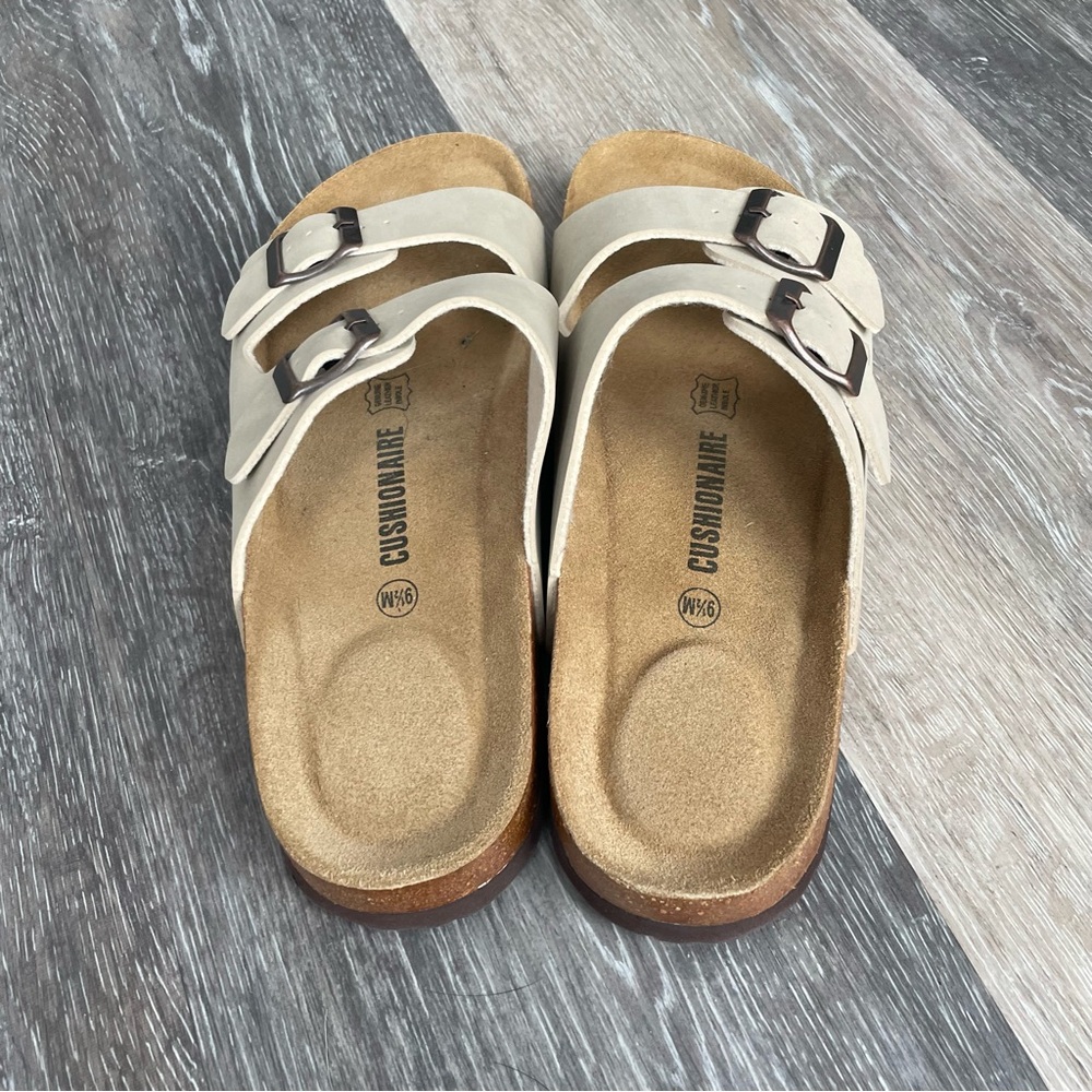 CUSHIONAIRE Lane Cork Footbed Sandals Stone Size 9.5 - Picture 3 of 6